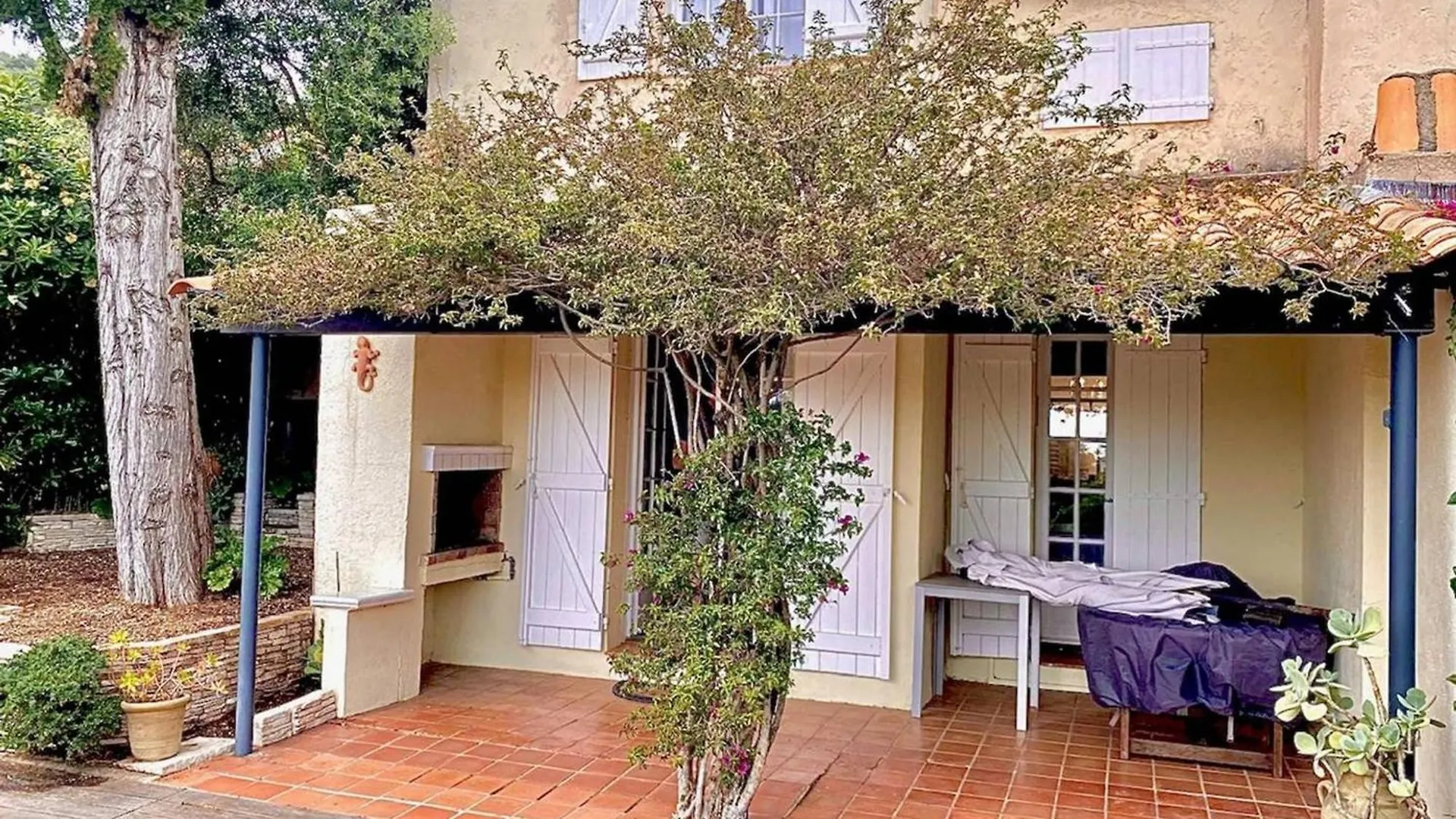 Mas 2 Chambres Avec Terrasse Et Jardin Privatif - Fr-1-726-61 La Croix-Valmer